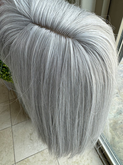 Tillstyle  grey  bob  wig with curtain bangs