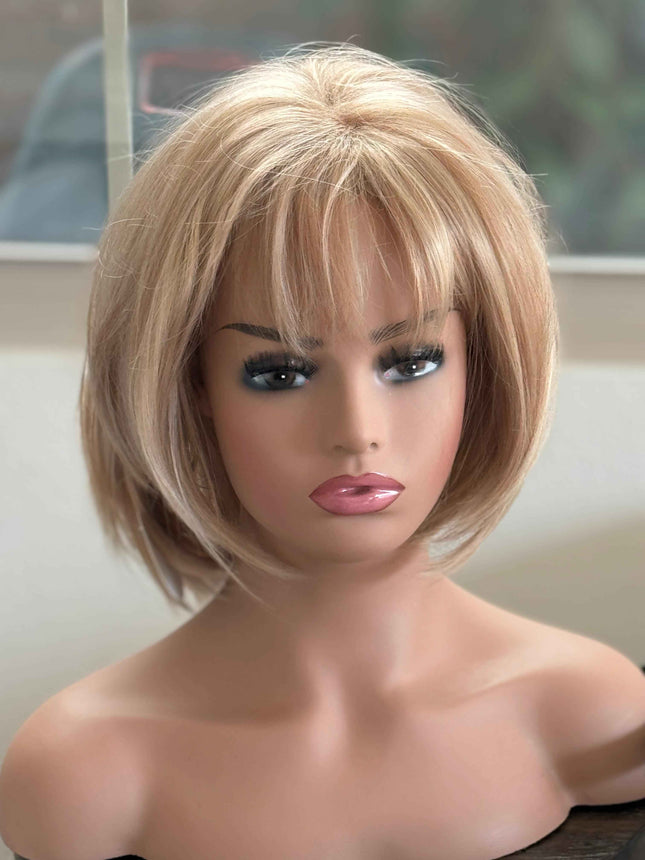 Tillstyle blonde highlighted short layered wig