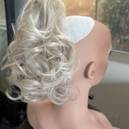 Tillstyle  white blonde / platinum clip in ponytail clip in pony tail