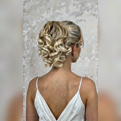 Short Clip-In Ponytail Curly 8 Inch