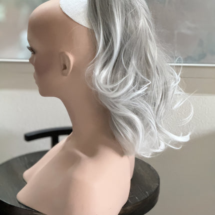 Tillstyle  light grey /white ends claw clip ponytail