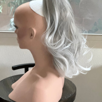 Tillstyle  light grey /white ends claw clip ponytail