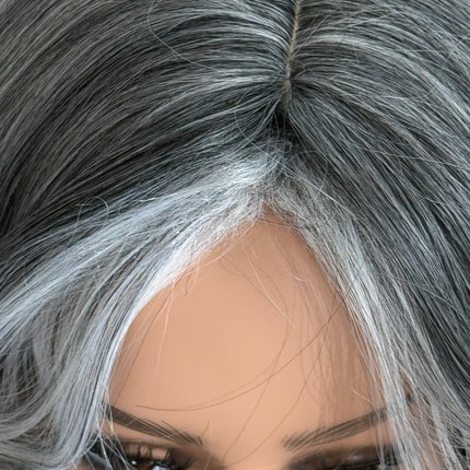 Tillstyle short grey layered wig /pale white ends/bangs