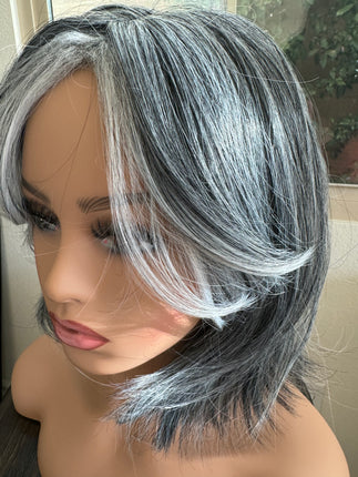 Tillstyle short grey layered wig /pale white ends/bangs