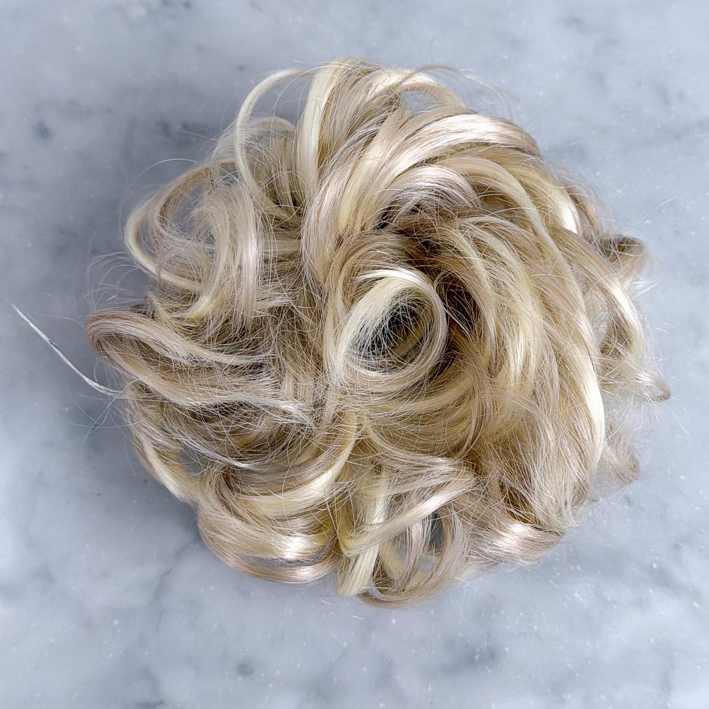 #color_light-brownish-blonde